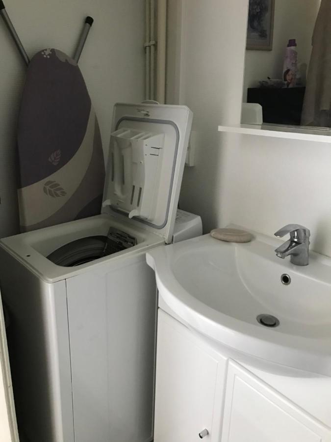 Studio Meuble Et Lumineux 20M2 Apartment Vittel Ngoại thất bức ảnh
